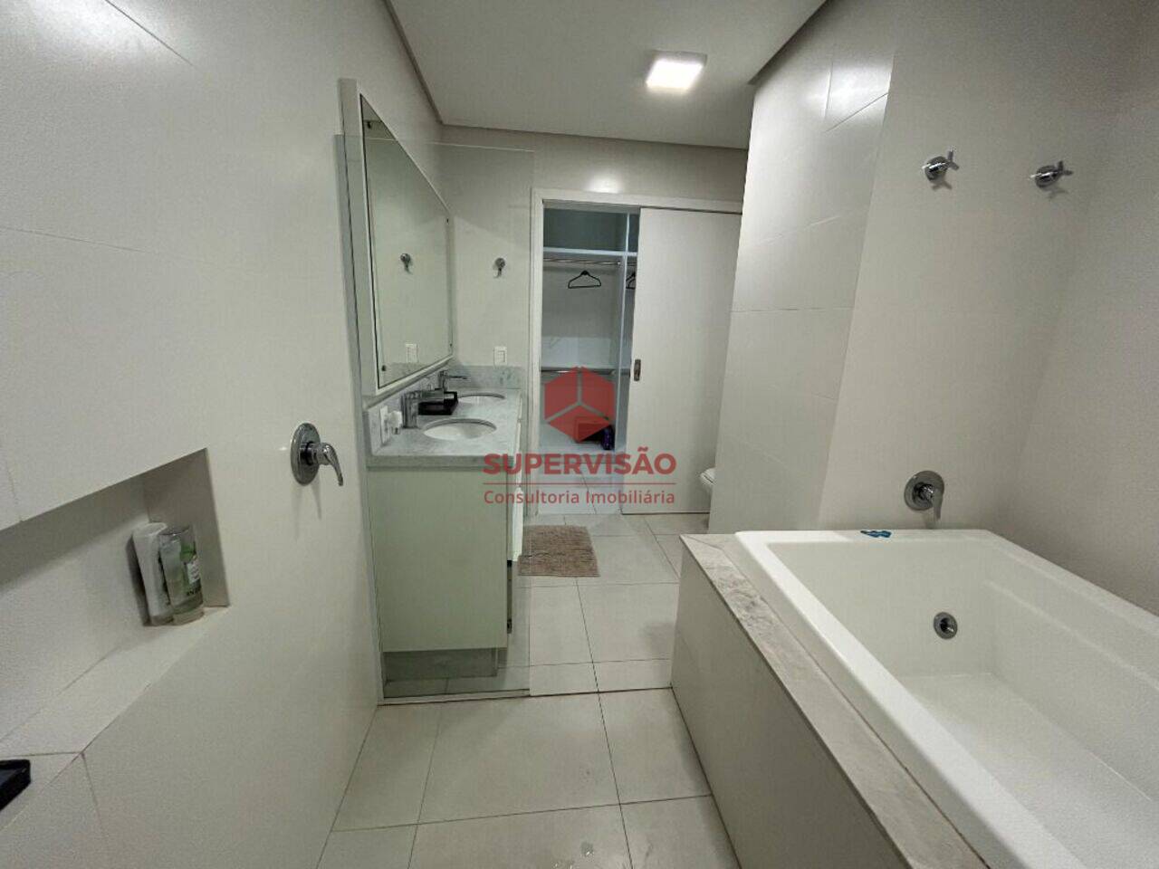 Apartamento duplex Jurerê, Florianópolis - SC