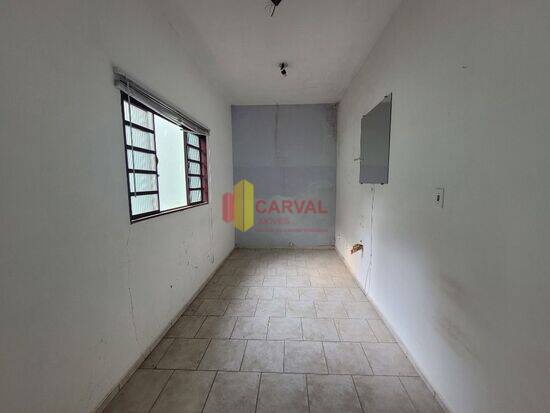 Sala de 12 m² na Doutor Silvio de Águiar Maia - Centro - Pedreira - SP, aluguel por R$ 600/mês