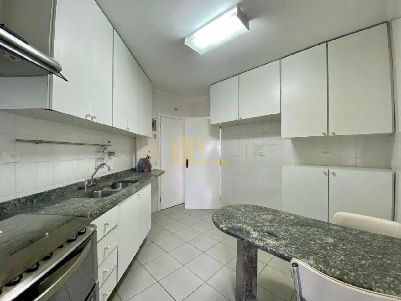 Apartamento com 3 dormitórios à venda, 120 m² por R$ 950.000 - Moema - São Paulo/SP