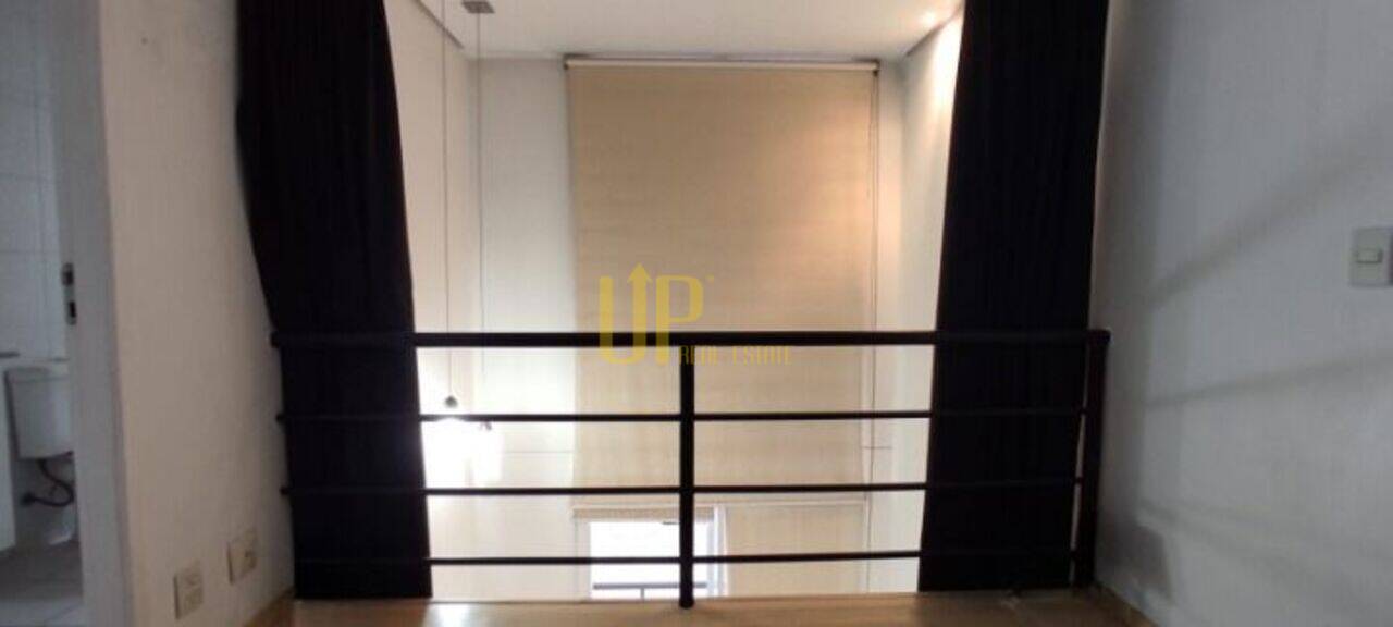 Apartamento duplex Vila Mariana, São Paulo - SP