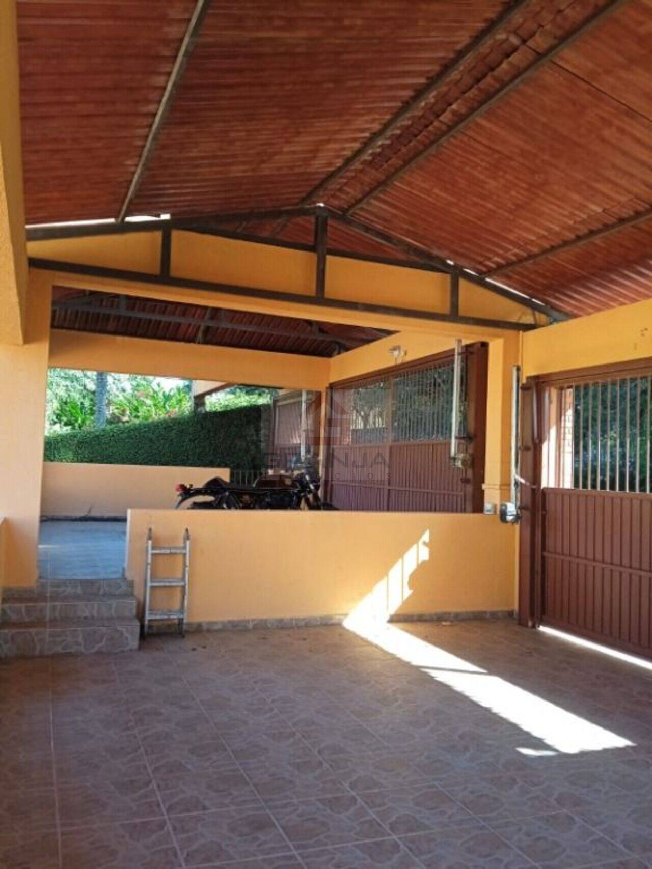 Casa Chácara dos Lagos, Carapicuíba - SP