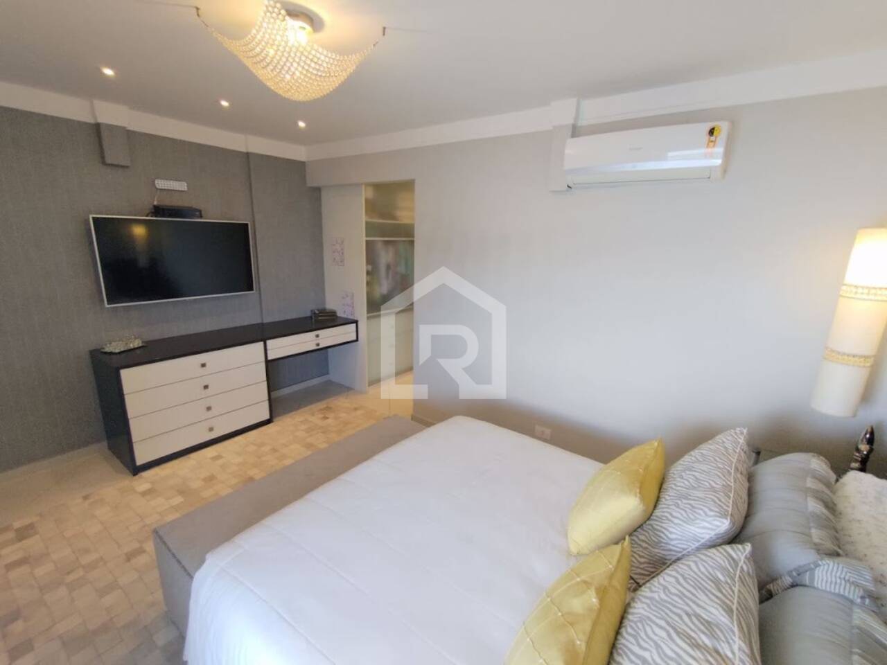 Apartamento Praia das Astúrias, Guarujá - SP