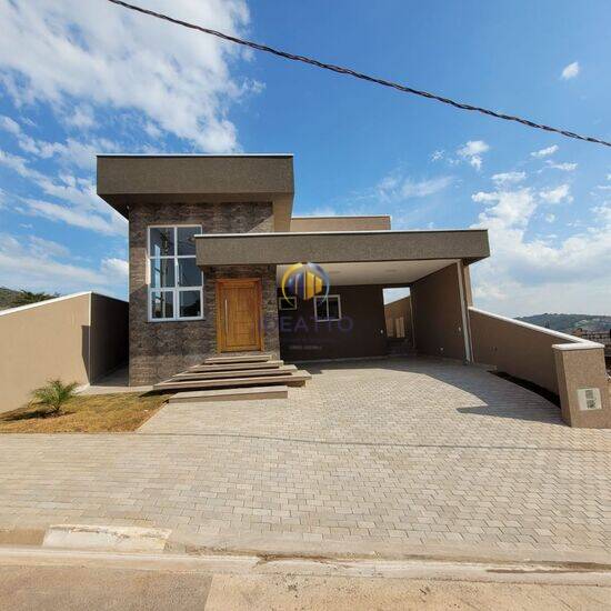 Casa Jardim dos Pinheiros, Atibaia - SP