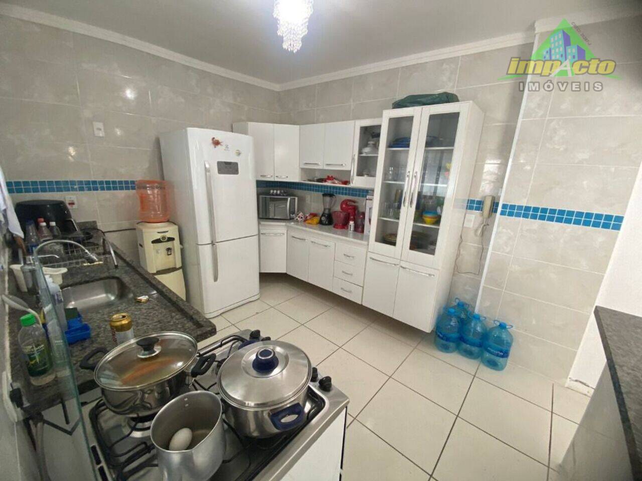 Apartamento Vila Guilhermina, Praia Grande - SP