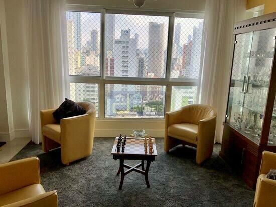 Apartamento triplex Centro, Balneário Camboriú - SC