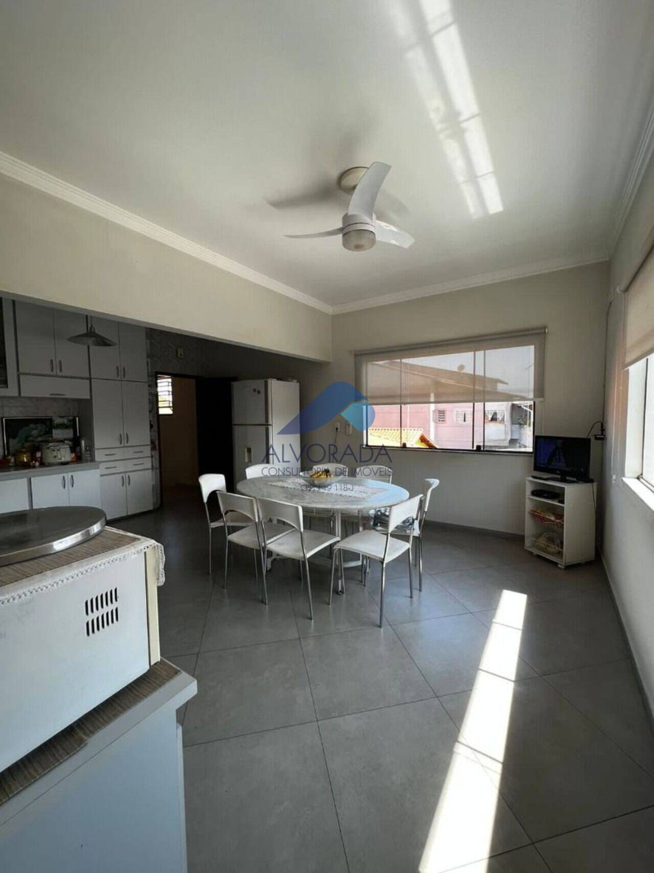 Casa Vila Tesouro, São José dos Campos - SP