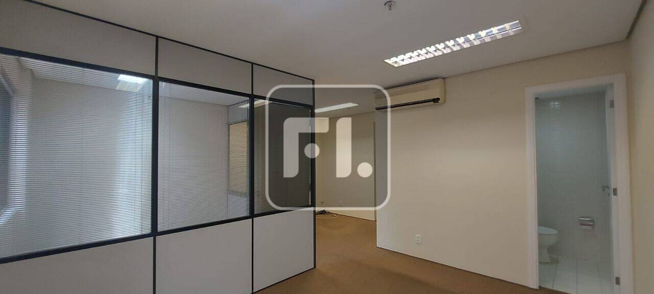 Conjunto para alugar, 30 m² - Moema - São Paulo/SP