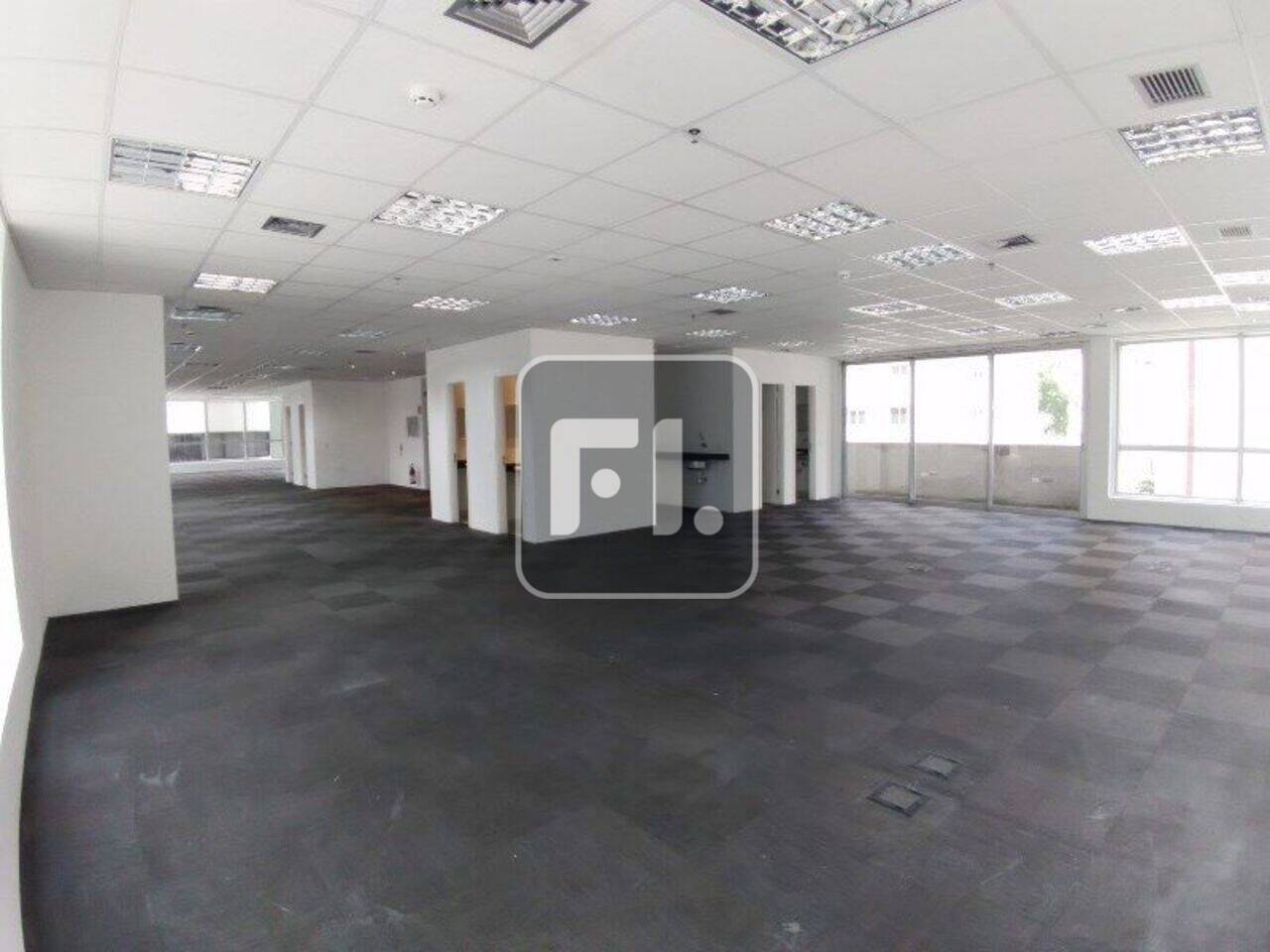 Conjunto comercial com 114 m² na Bela vista para Locação/Venda