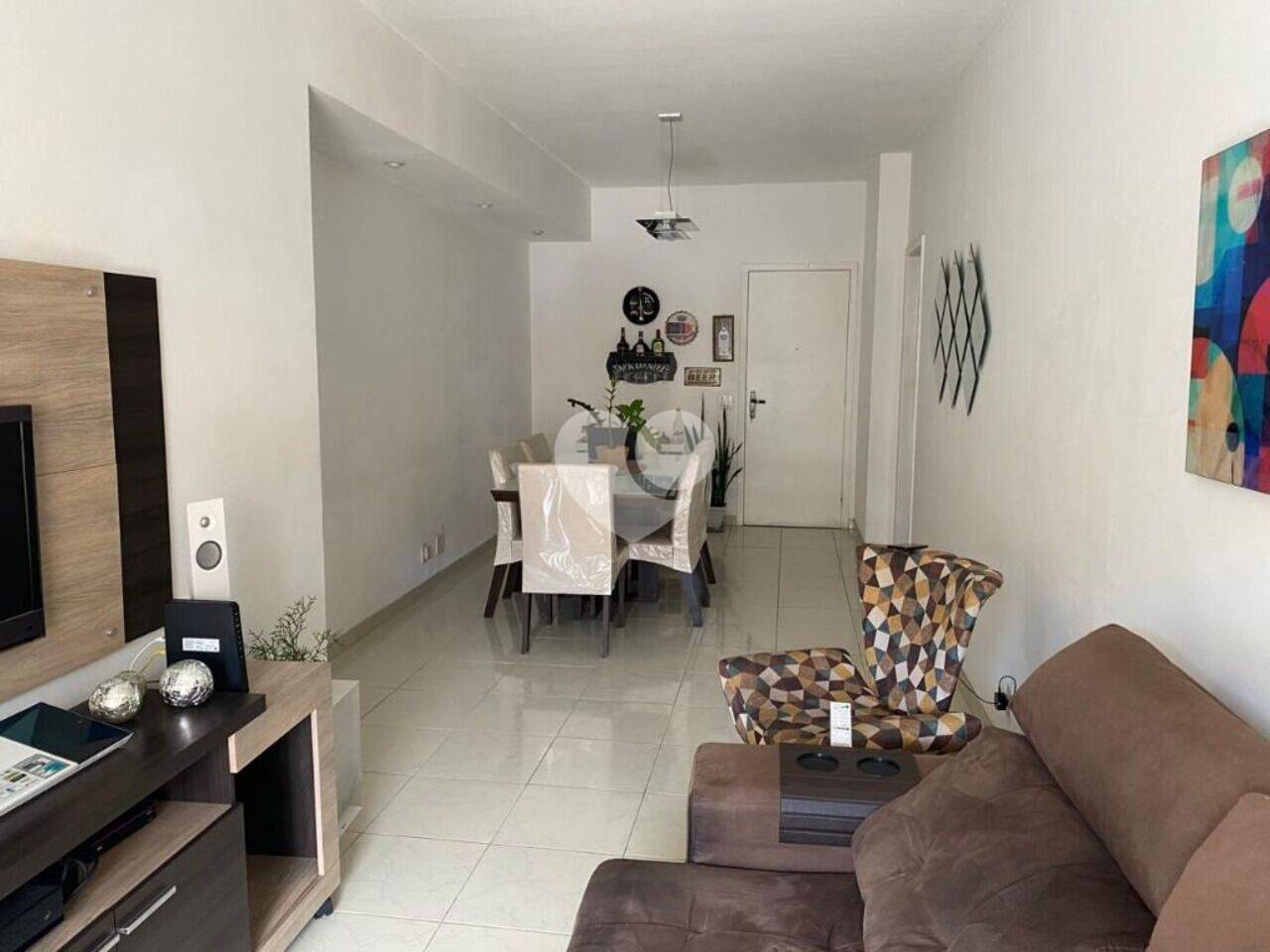 Lopes Enjoy Vende!
Rua Aquidabã - Méier/RJ.
Apartamento 2 quartos, sendo 1 suíte, 1 vaga.
Ótimo apartamento em um excelente condomínio com total infraestrutura, portaria 24h e sistema de monitoramento por câmeras. Localizado no privilegiado bairro do Méier, esse imóvel oferece uma varanda espaçosa, uma sala ampla, dois quartos, sendo um deles suíte, além de um banheiro social. A cozinha é ampla e conta com uma área de serviço, e ainda há uma dependência completa.
O condomínio também oferece uma vaga de garagem na escritura, garantindo praticidade e segurança. Aceitando financiamento e FGTS, essa é uma oportunidade imperdível. 
Avaliamos e Vendemos o seu Imóvel.