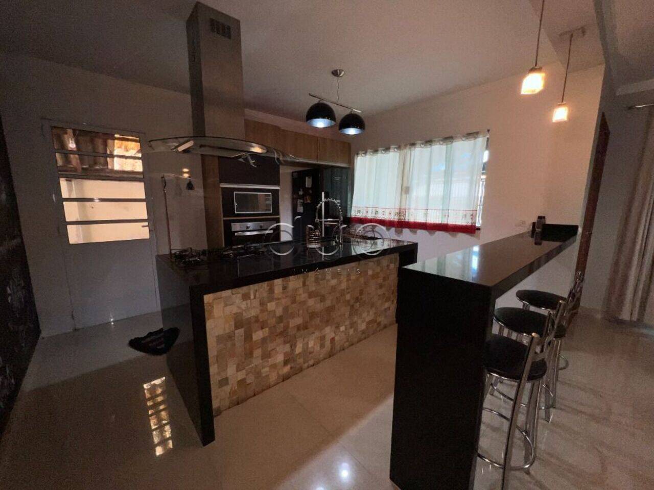 Casa com 3 dormitórios à venda, 258 m² por R$ 700.000 - Santa Terezinha - Piracicaba/SP