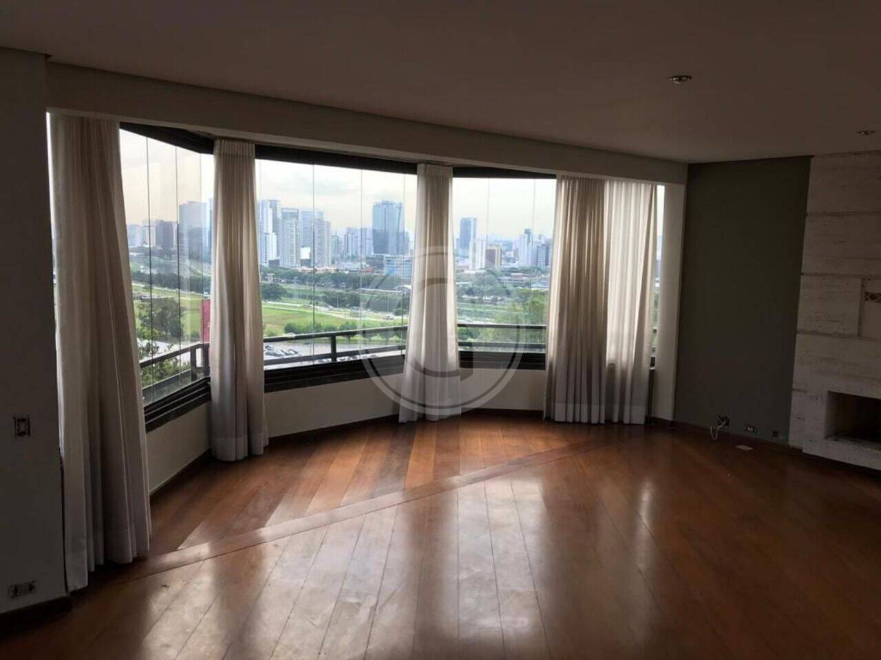 Apartamento duplex Panamby, São Paulo - SP