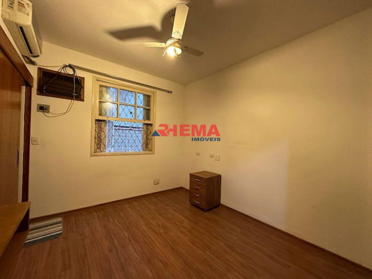 Apartamento Boqueirão, Santos - SP