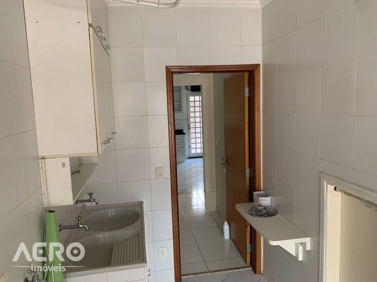 Casa Vila Brunhari, Bauru - SP