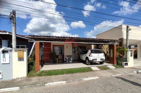 Casa de 144 m² Mangabeira - Feira de Santana, à venda por R$ 350.000