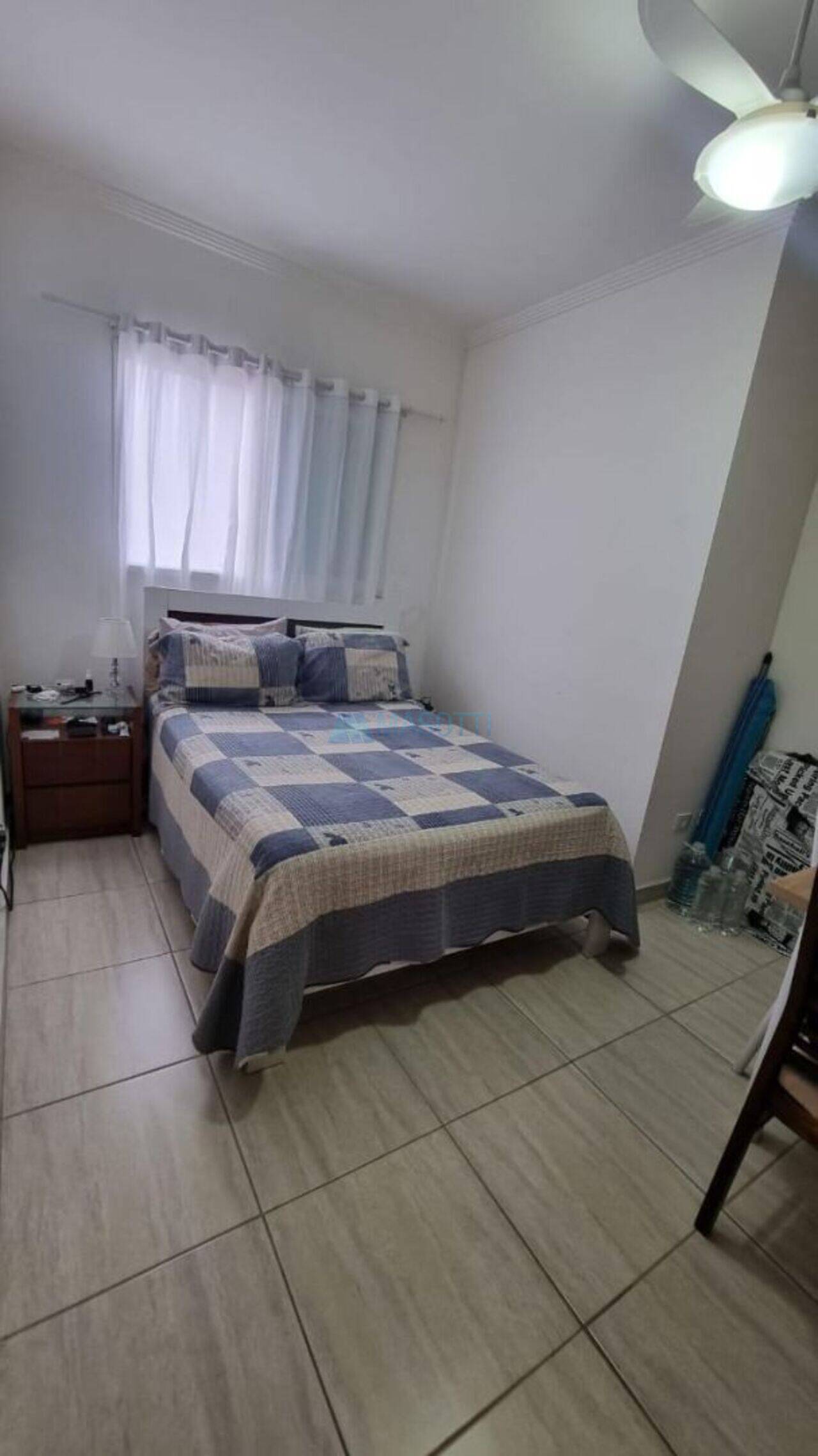 Apartamento Vila Guilhermina, Praia Grande - SP