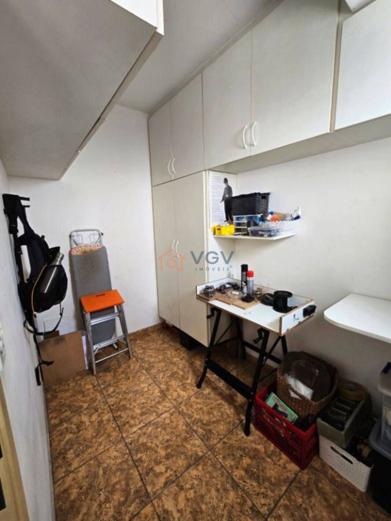 Apartamento Vila Gumercindo, São Paulo - SP