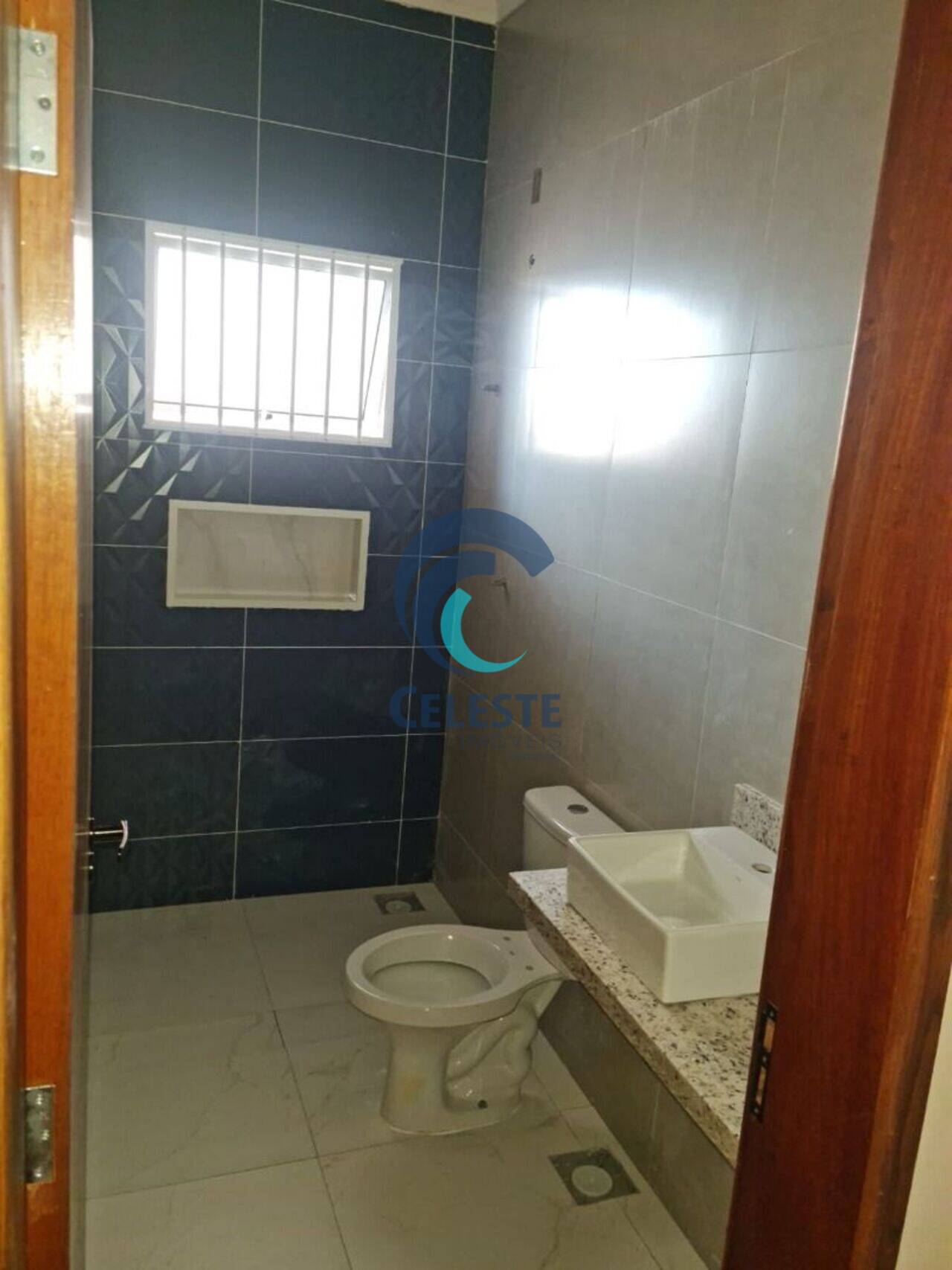 Casa Jardim Santa Júlia, São José dos Campos - SP