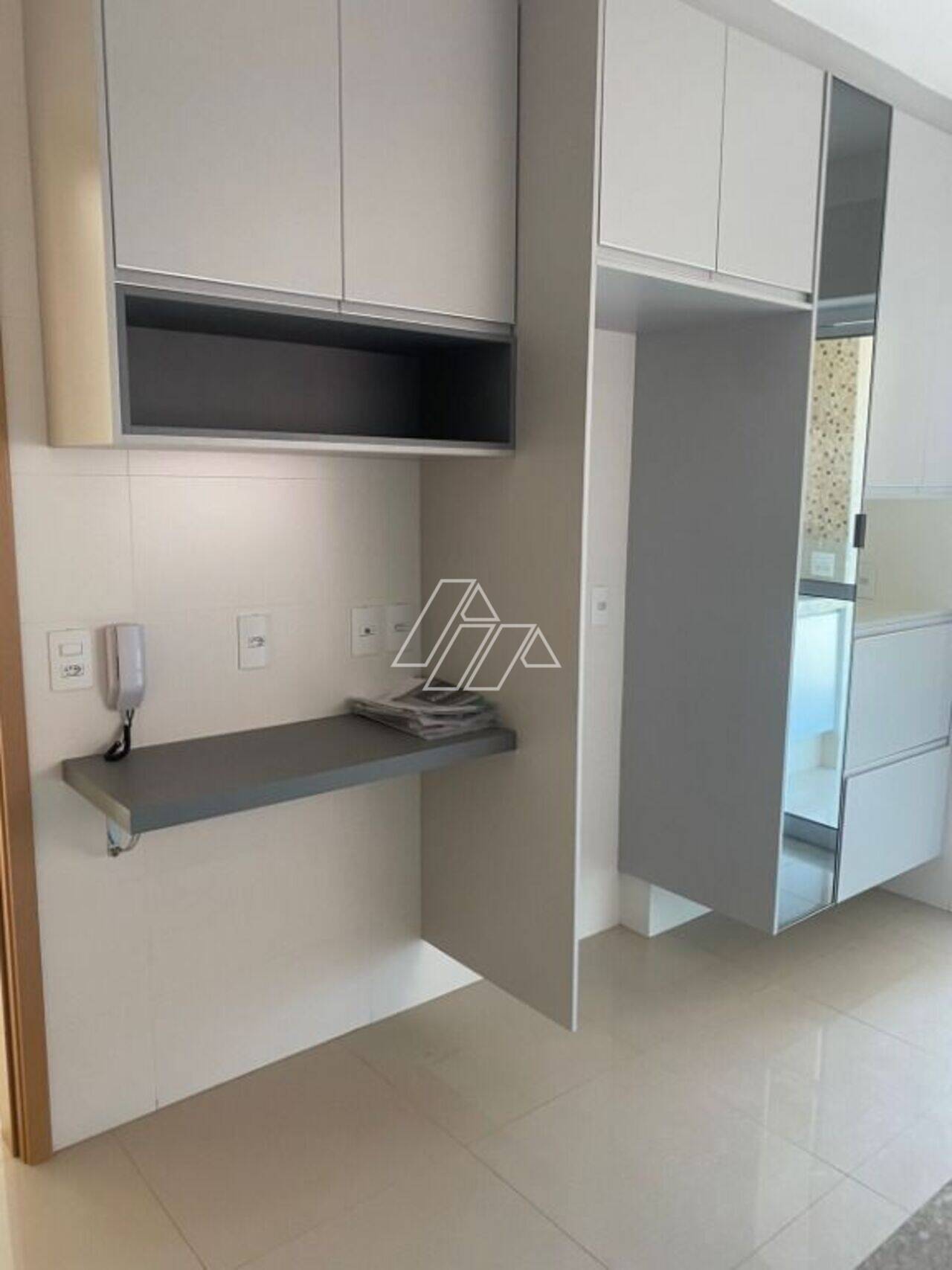 Apartamento Edifício Marselha, Marília - SP