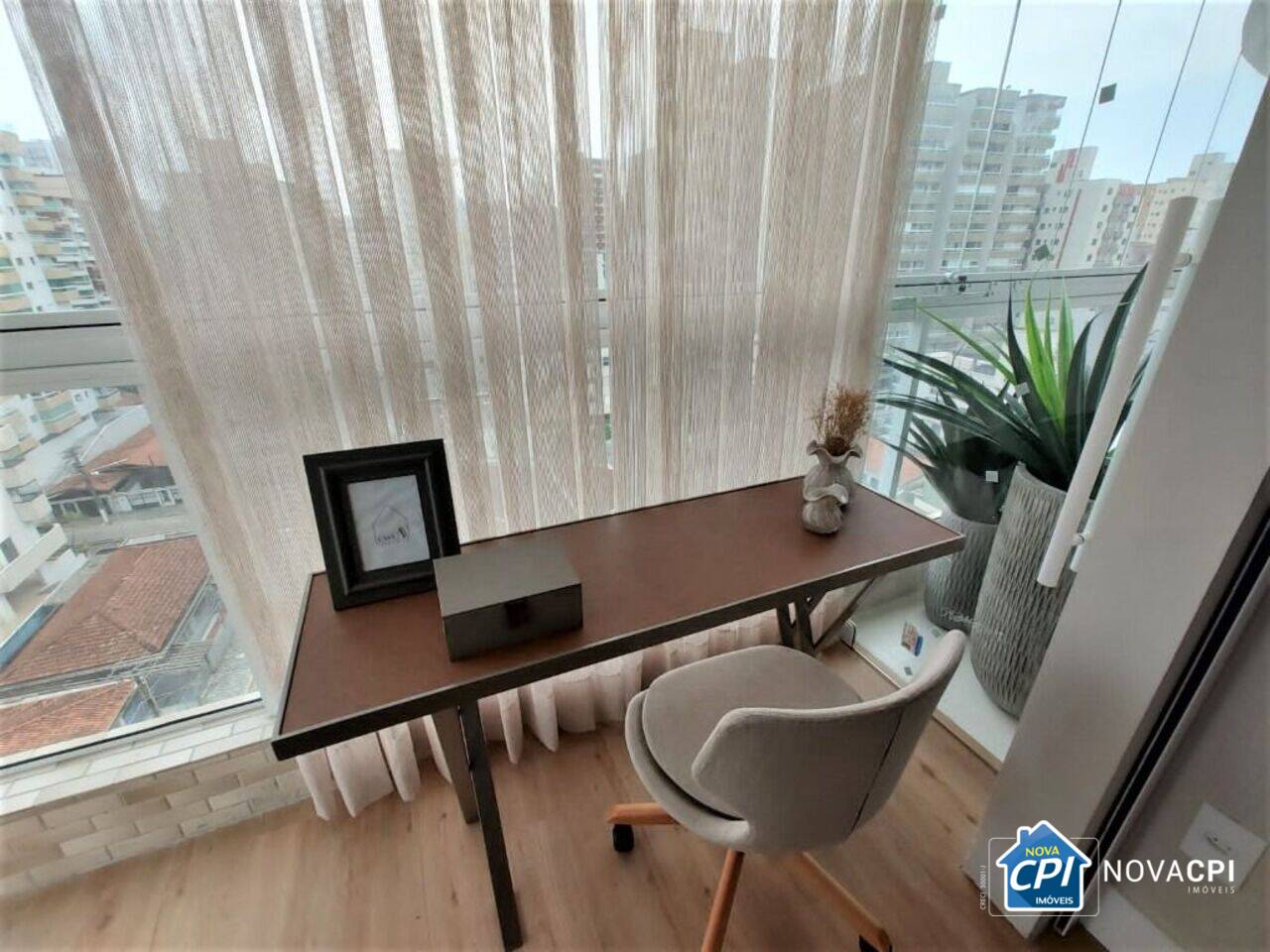 Apartamento Vila Guilhermina, Praia Grande - SP