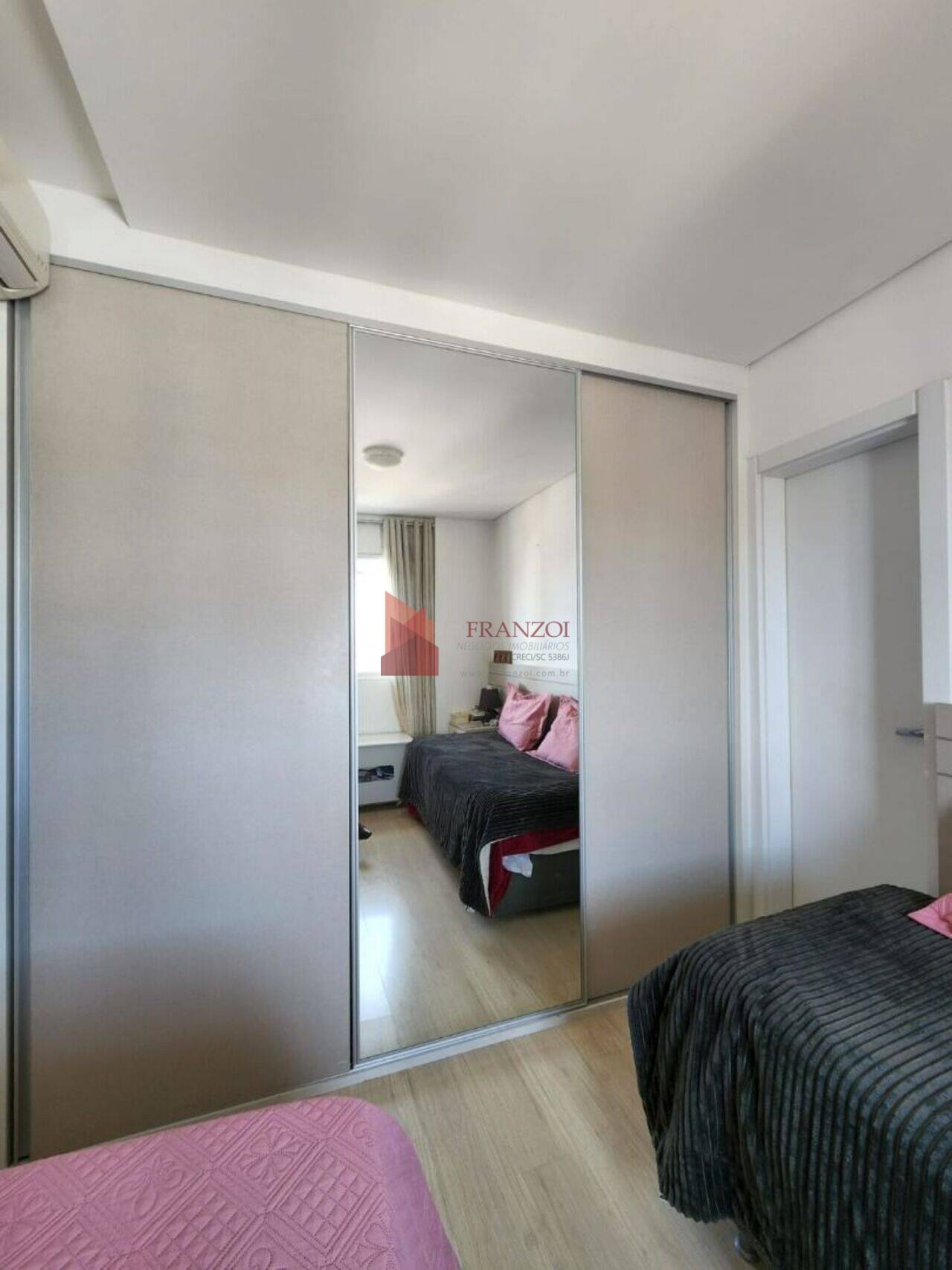 01-suite-01-apartamento-venda-dom-bosco-itajai