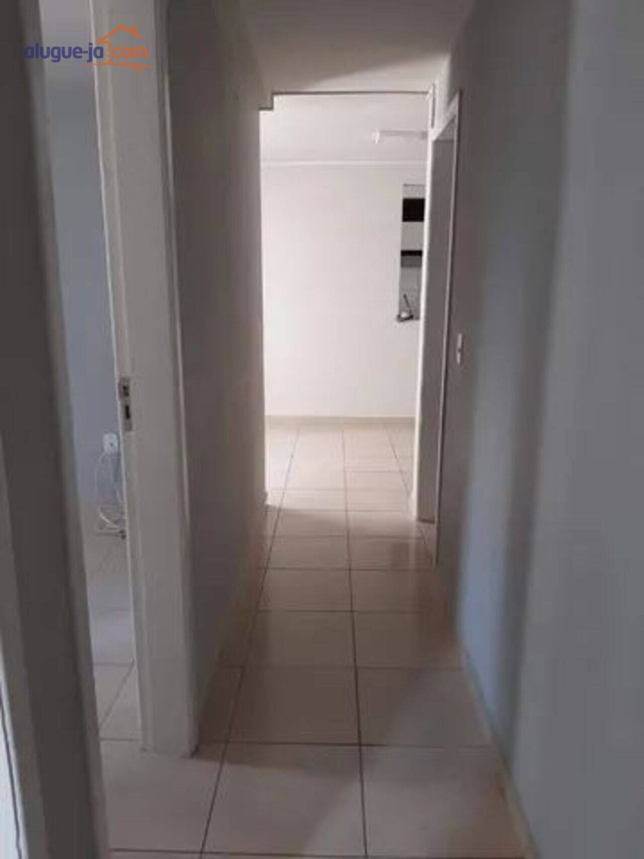 Apartamento Parque Industrial, São José dos Campos - SP