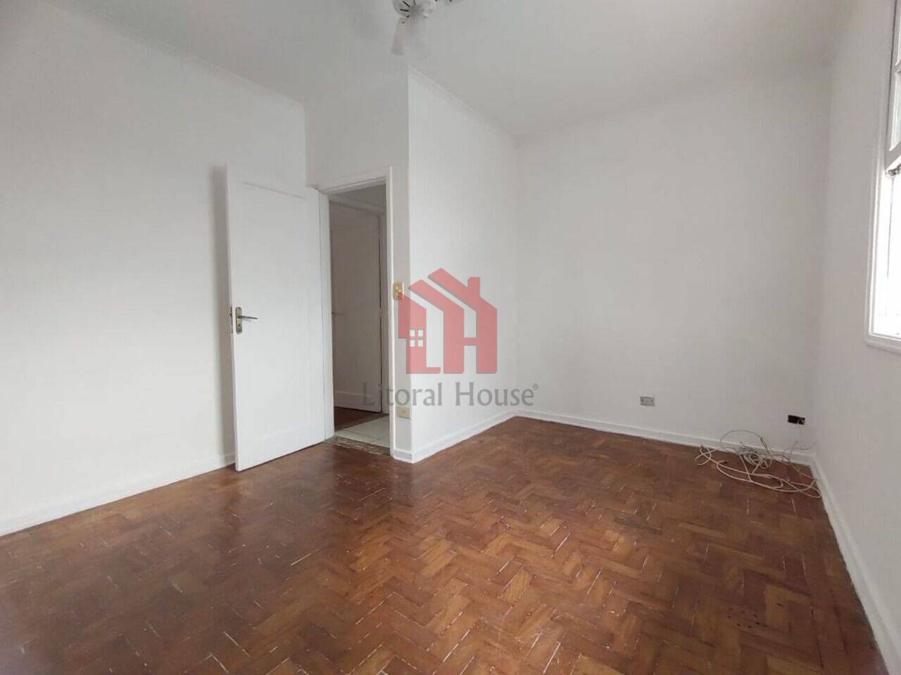 Apartamento Boqueirão, Santos - SP