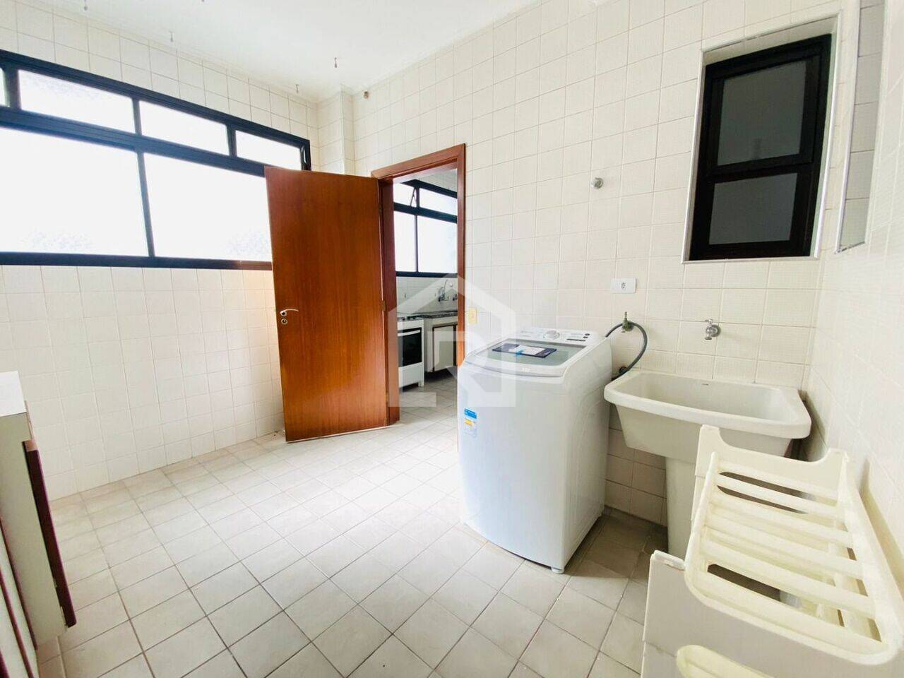 Apartamento Praia das Pitangueiras, Guarujá - SP