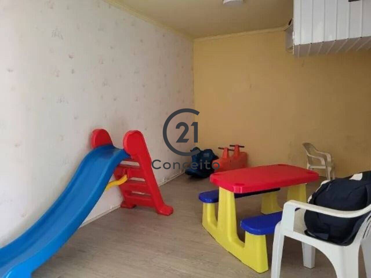 Apartamento Barreiros, São José - SC