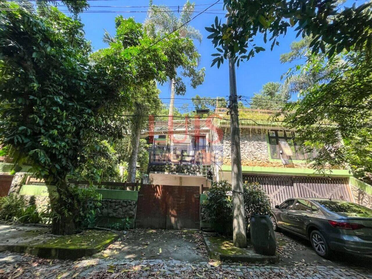 Casa Pendotiba, Niterói - RJ