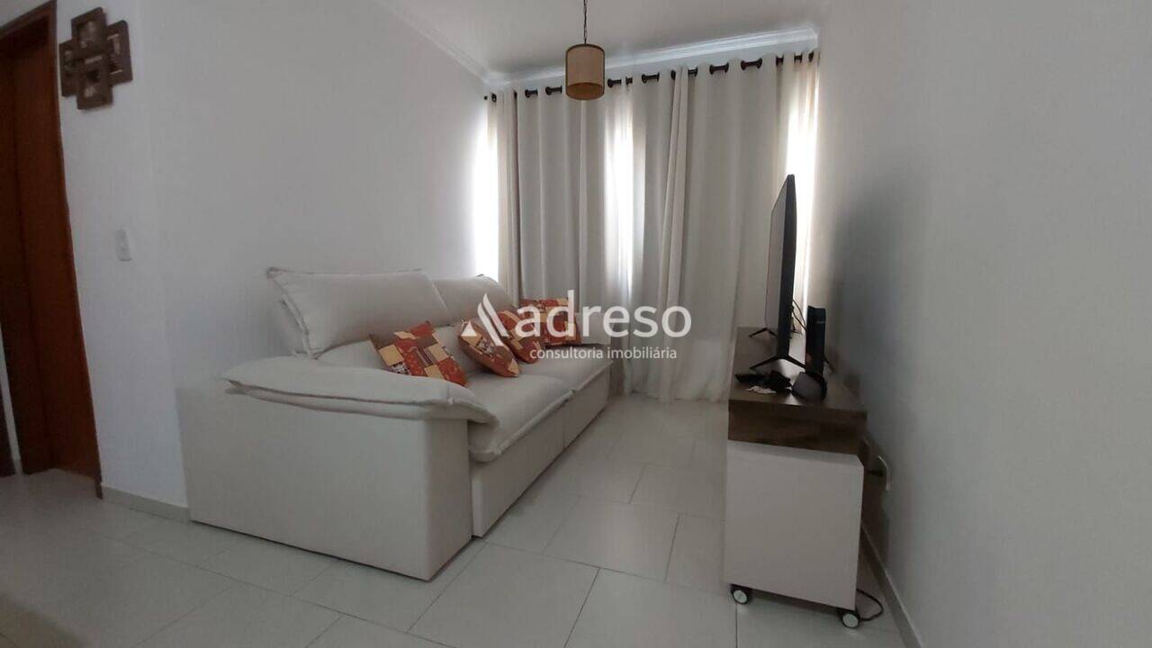 Apartamento duplex Jardim Villaça, São Roque - SP