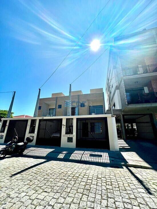 Casa Centro - Balneário Piçarras, à venda por R$ 695.000