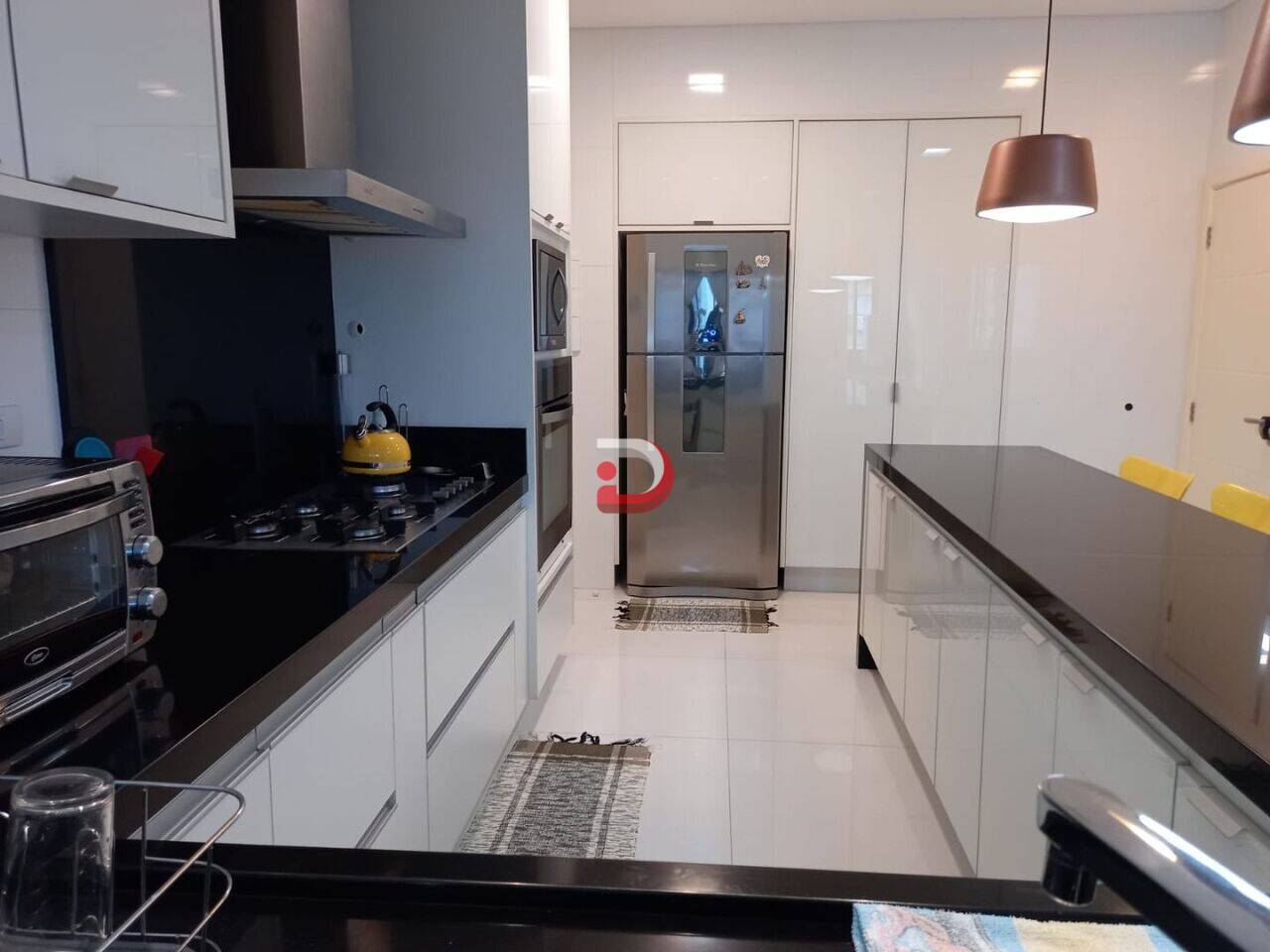 Apartamento Praia das Pitangueiras, Guarujá - SP