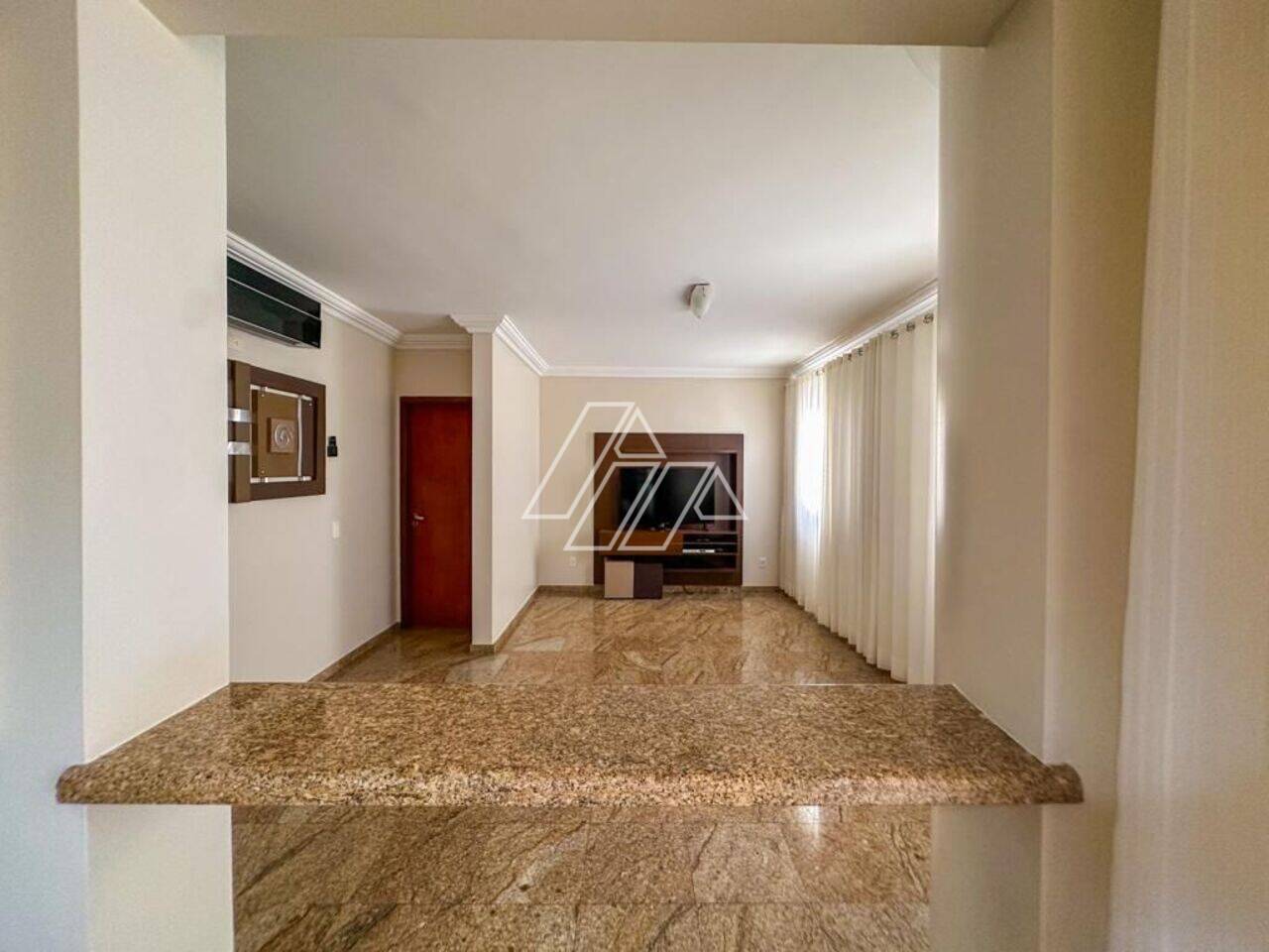 Apartamento duplex Jardim Cristo Rei, Marília - SP