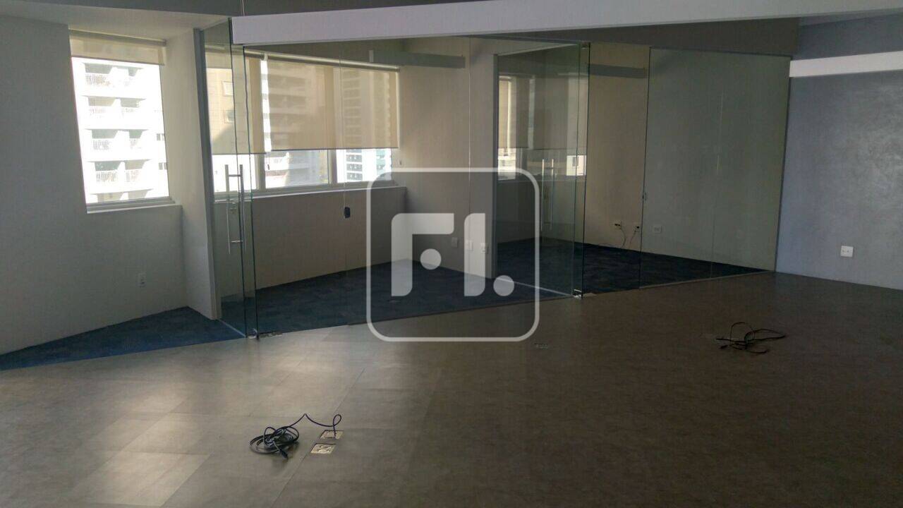 Conjunto comercial com 153 m² na Bela Vista para venda,