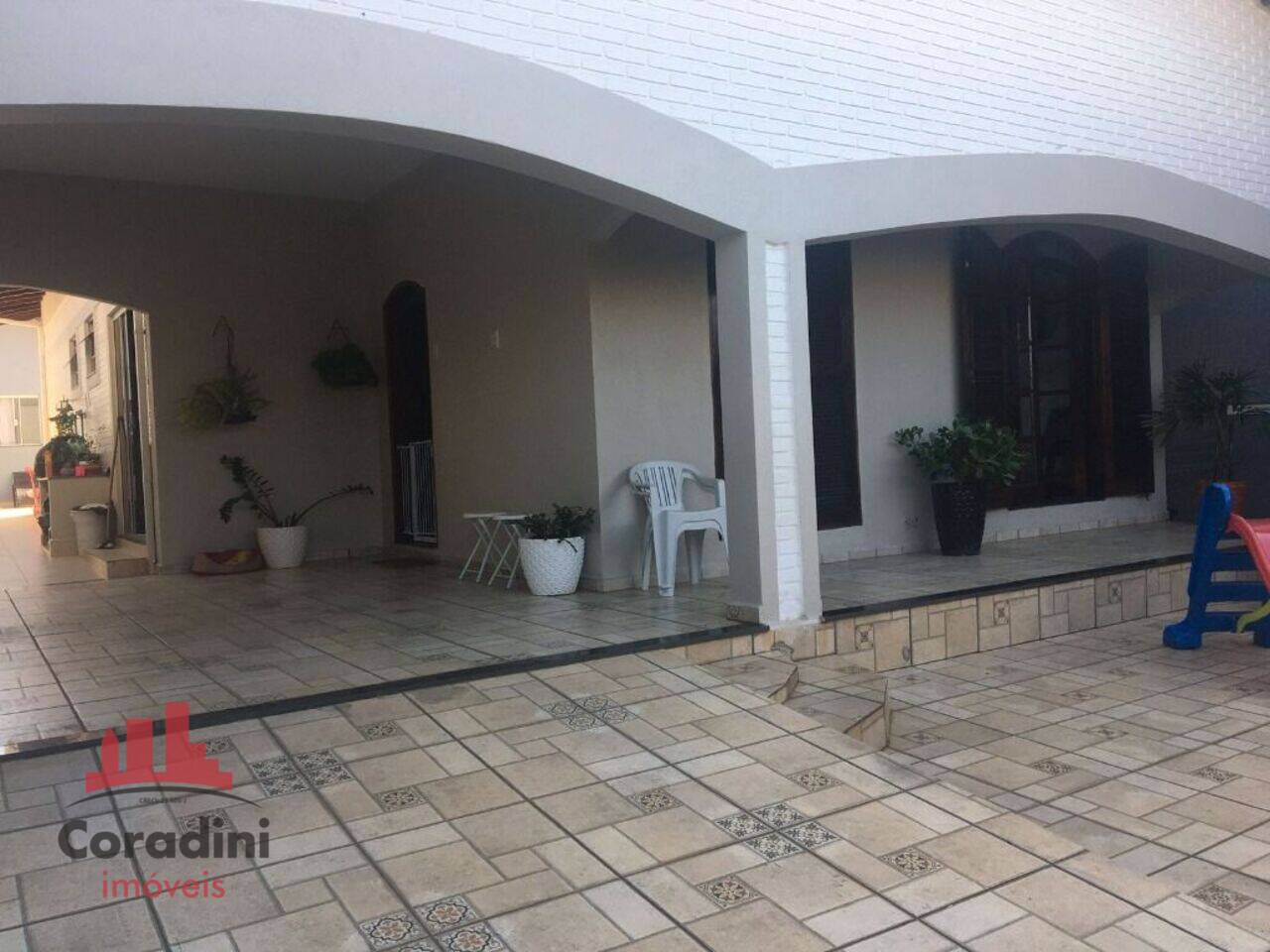 Casa Jardim São Jorge, Nova Odessa - SP