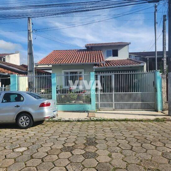 Casa de 110 m² São João - Itajaí, à venda por R$ 780.000