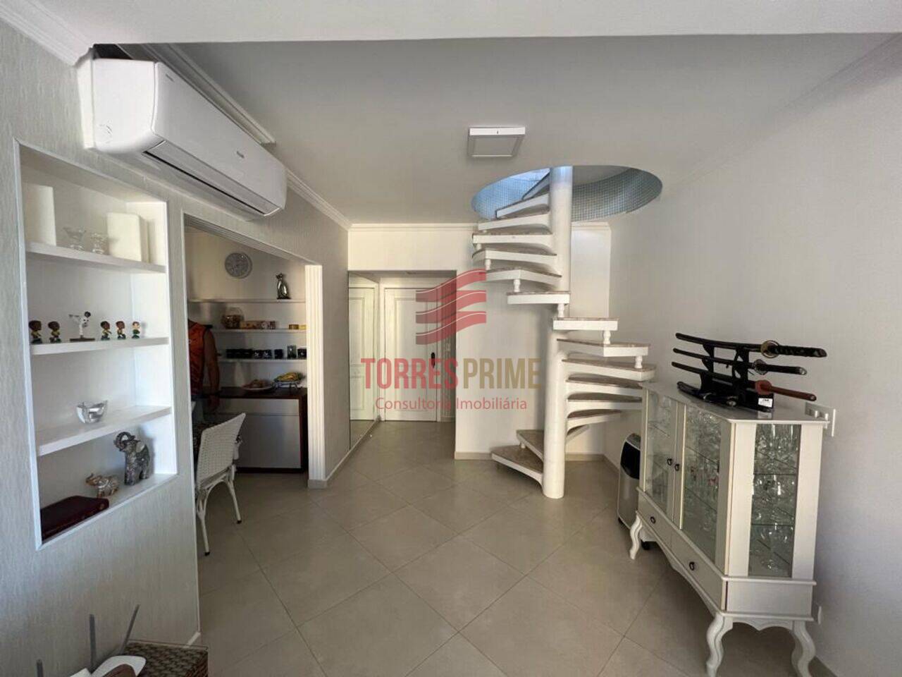 Apartamento duplex Jardim Belmar, Guarujá - SP