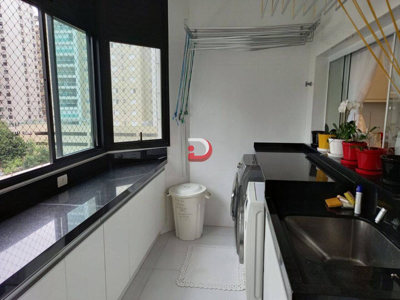 Apartamento Praia das Pitangueiras, Guarujá - SP