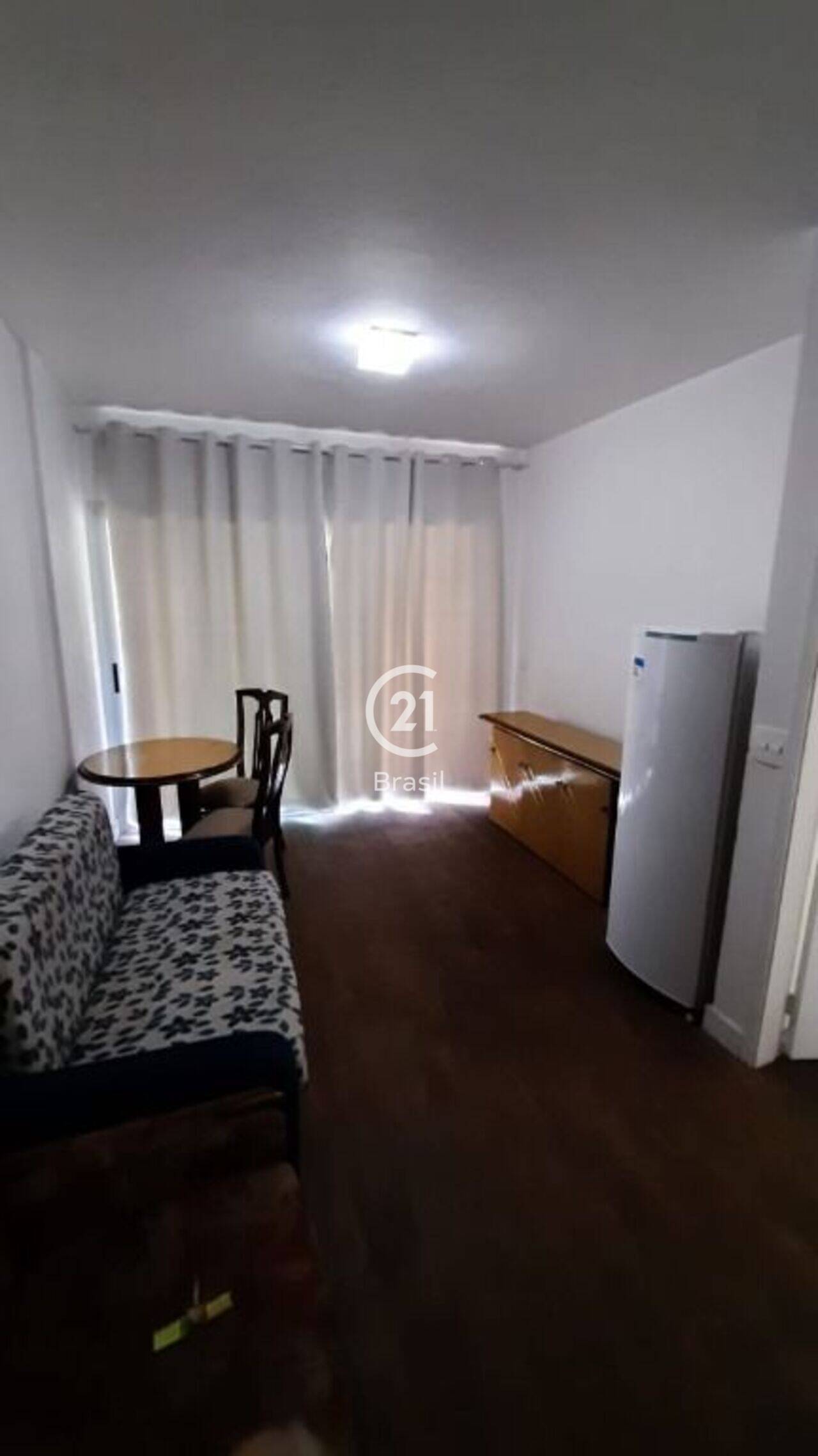 Apartamento Liberdade, São Paulo - SP