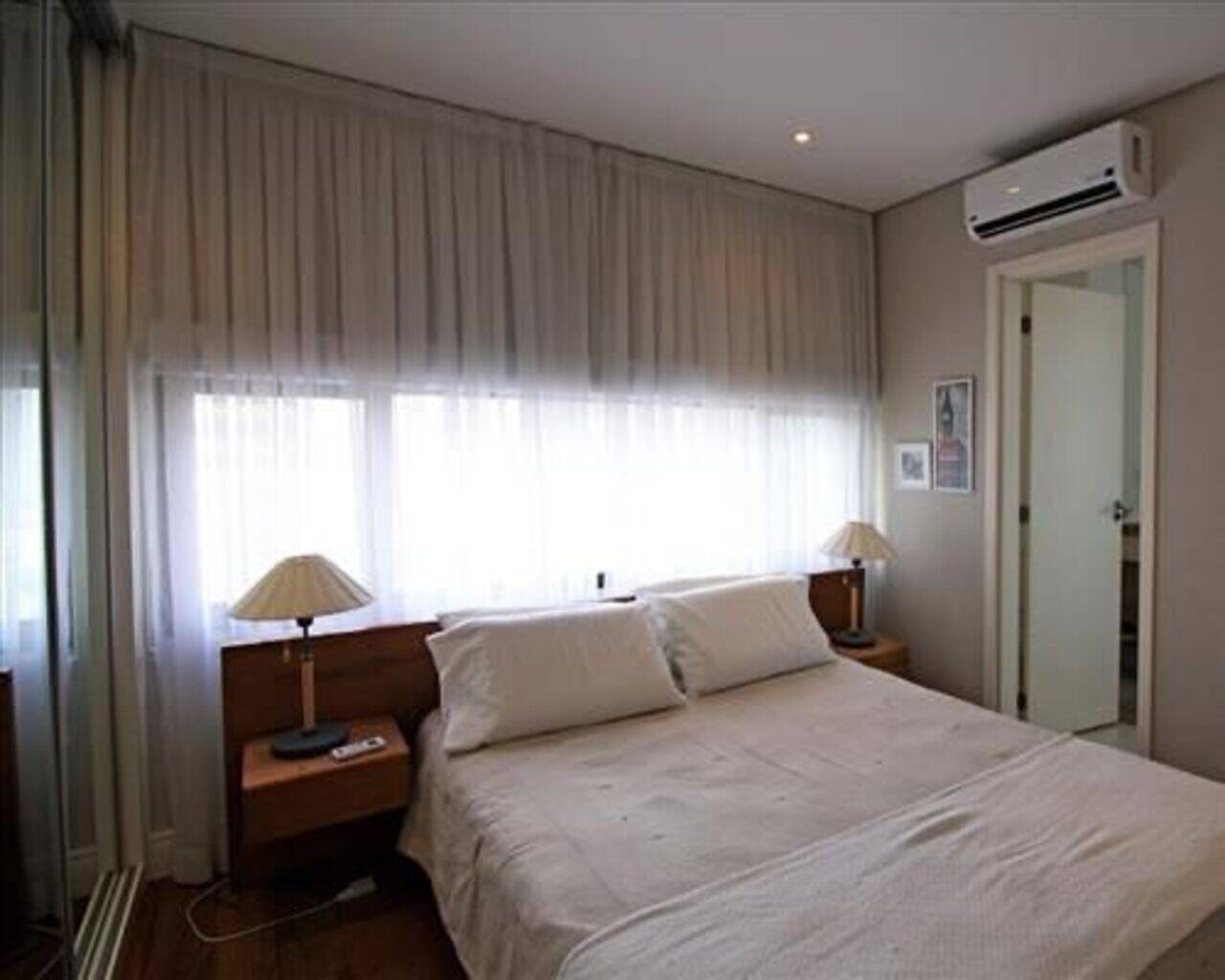 Apartamento Vila Olímpia, São Paulo - SP