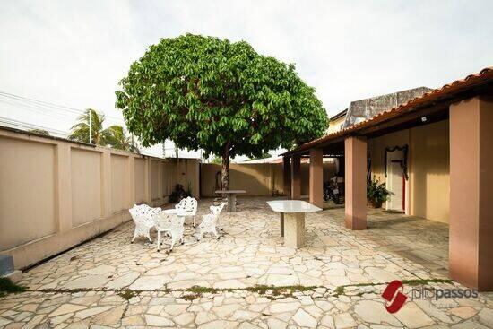 Casa Coroa do Meio - Aracaju, à venda por R$ 750.000