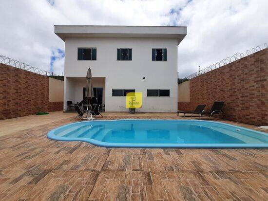 Casa de 180 m² São Pedro - Juiz de Fora, à venda por R$ 720.000