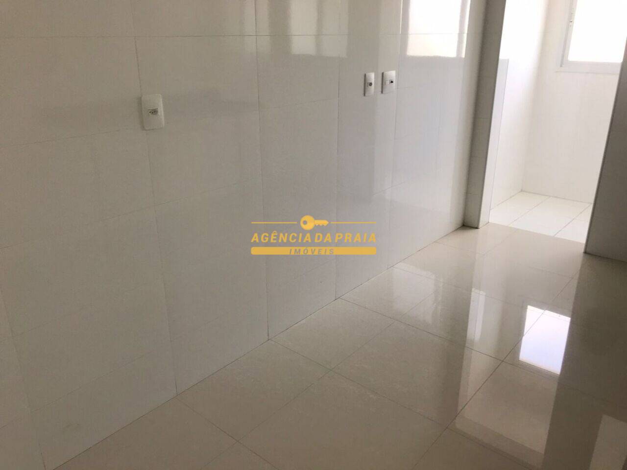 Apartamento Vila Guilhermina, Praia Grande - SP