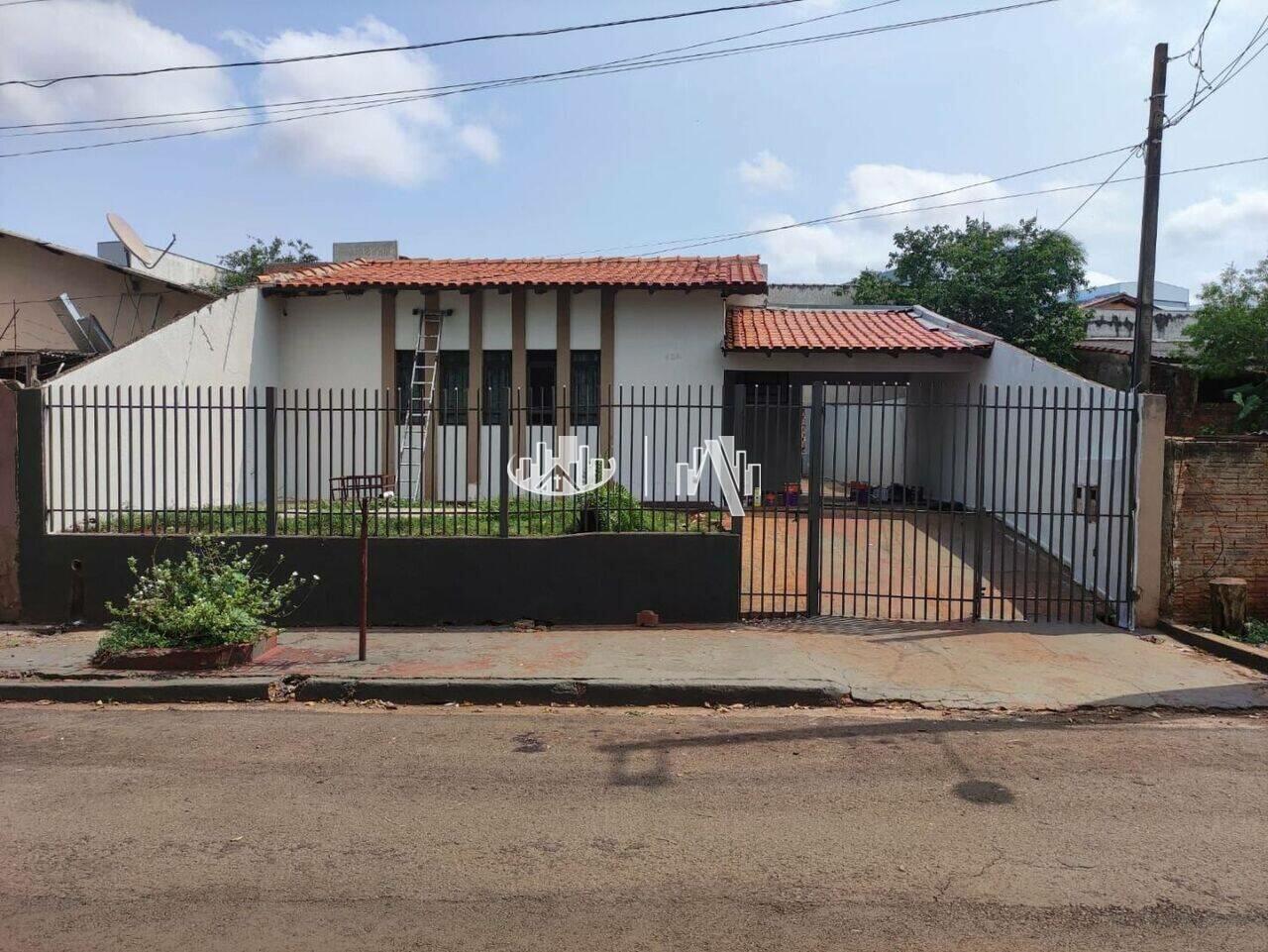 Casa Jardim Piza, Londrina - PR