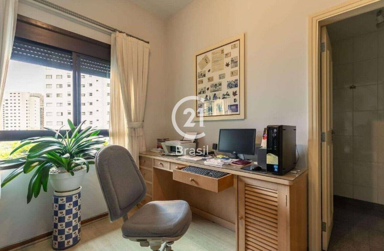 Apartamento Moema, São Paulo - SP