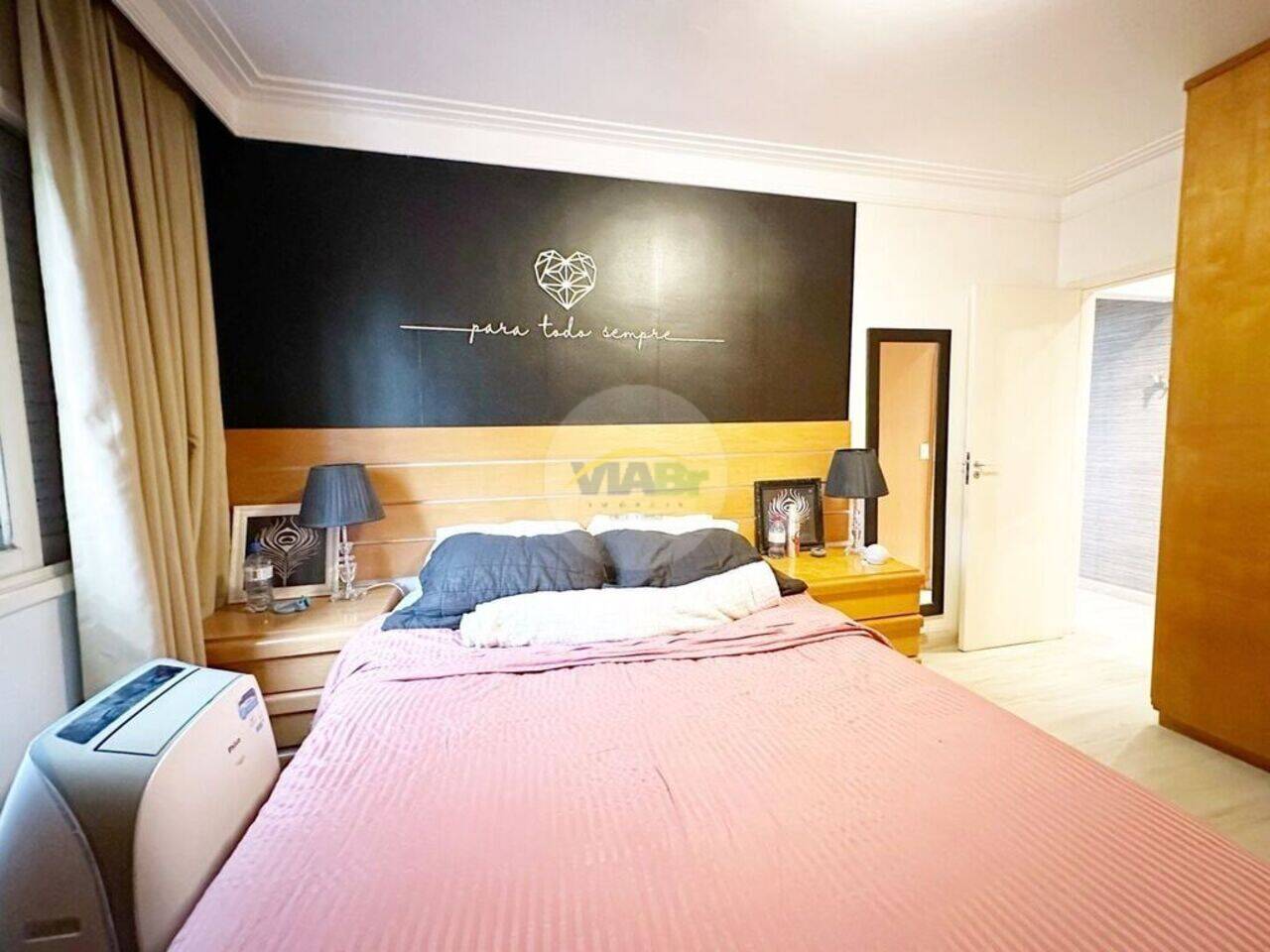 Apartamento Vila Olímpia, São Paulo - SP