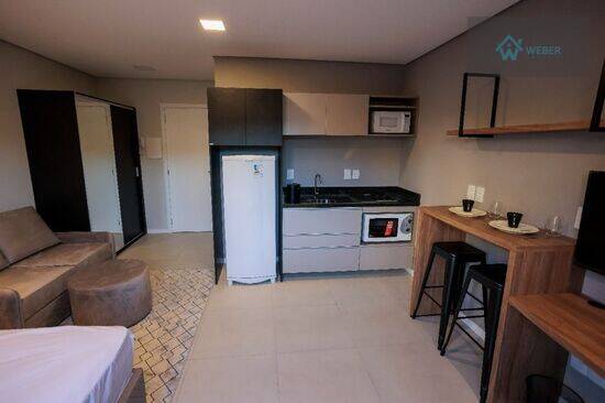 Kitnet de 25 m² Vila Nova - Novo Hamburgo, aluguel por R$ 2.000/mês