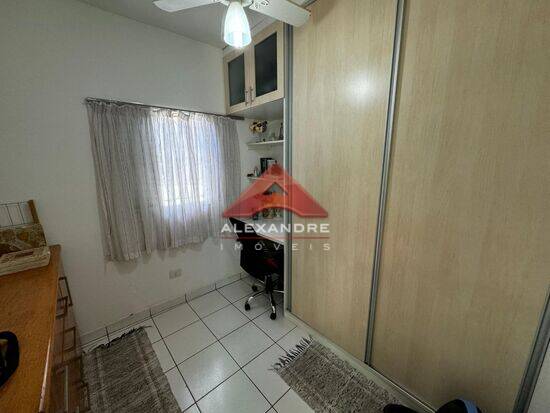 Conjunto Residencial Vale dos Pinheiros - São José dos Campos - SP, São José dos Campos - SP