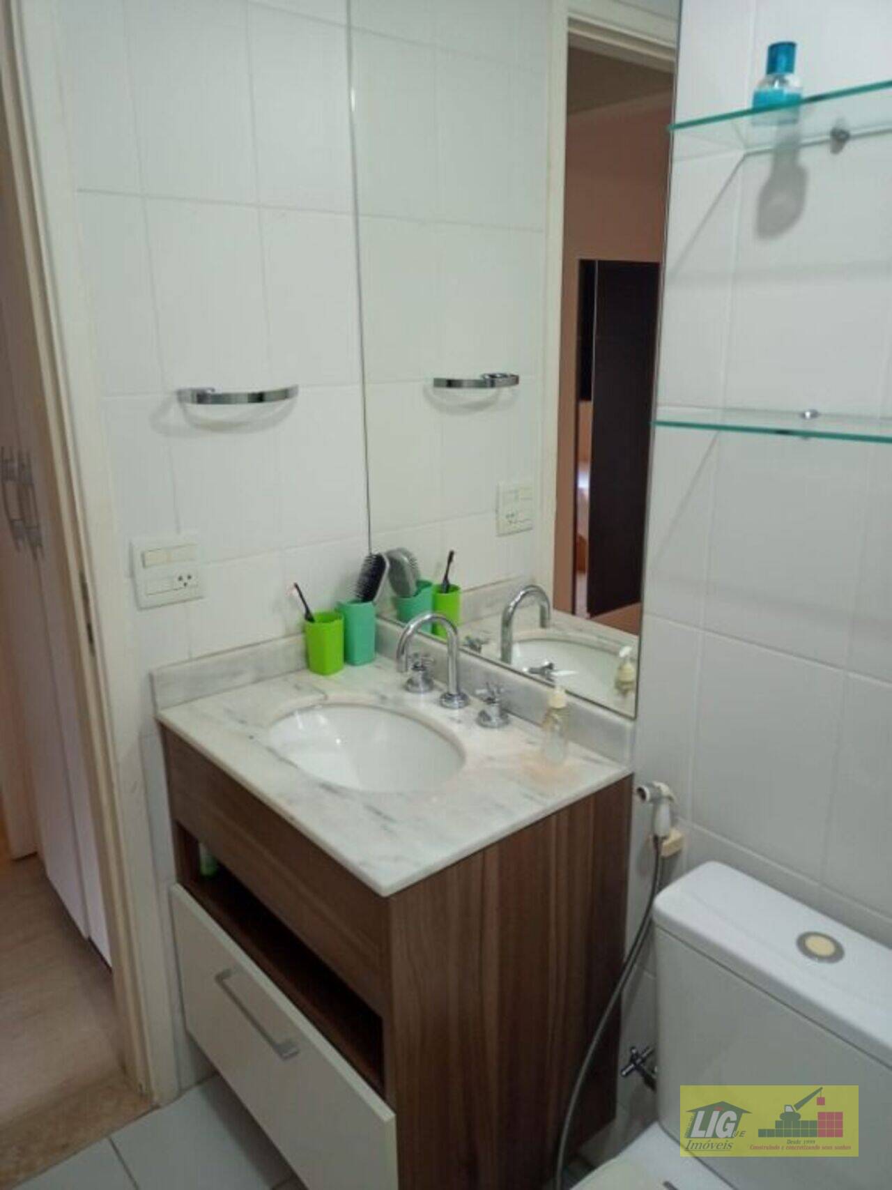 Apartamento Vila São Francisco, São Paulo - SP