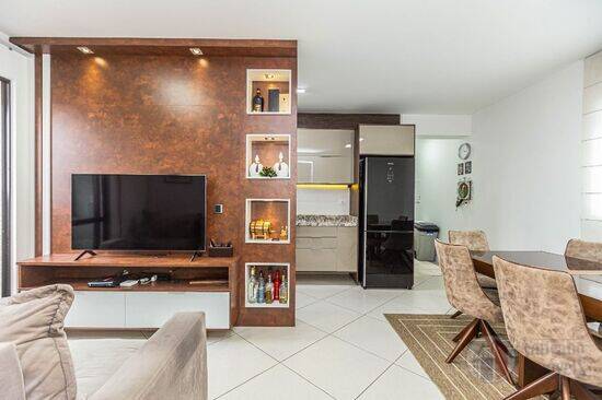 Apartamento de 74 m² na Augusto de Mari - Portão - Curitiba - PR, à venda por R$ 648.000